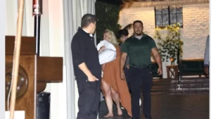 Britney Spears’ın olaylı gece için suçladığı annesi kızının yanına koştu